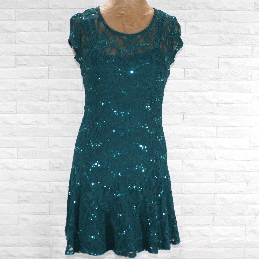 SPEECHLESS Dress Lace Mini Metallic Sequin Party Cocktail Short Sleeve Green Sm